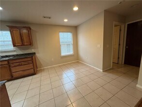 3301 SW Deerfield Blvd in Bentonville, AR - Building Photo - Building Photo