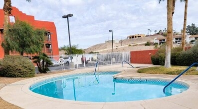 Marble Canyon Manor Apartments in Bullhead City, AZ - Foto de edificio - Building Photo