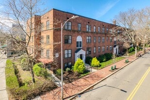 Clinton & Prospect Apartments in Cambridge, MA - Building Photo