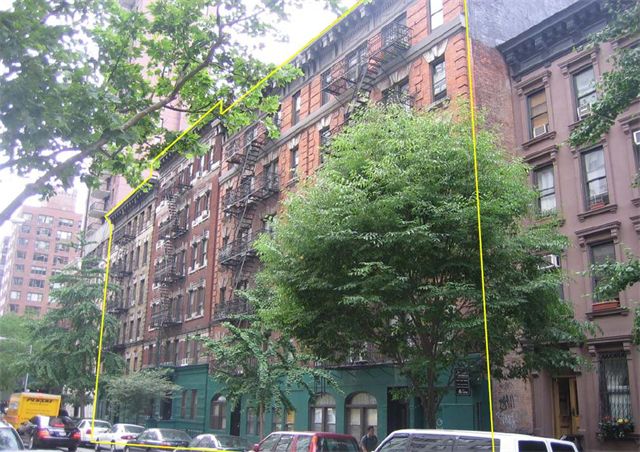 528-546 E 82nd St in New York, NY - Foto de edificio