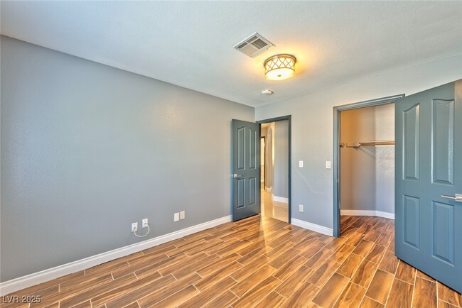 property at 2209 Crestline Falls Pl