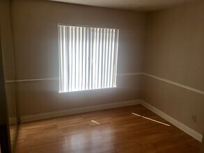 39698 Del Val Dr in Murrieta, CA - Building Photo - Building Photo