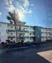 1832 Sunny Dr in Bradenton, FL - Building Photo
