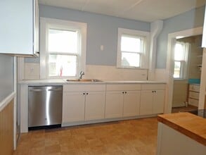 55 Everett St in Middleboro, MA - Building Photo - Building Photo