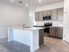 974 Bent Creek Dr in Fort Pierce, FL - Building Photo - Building Photo