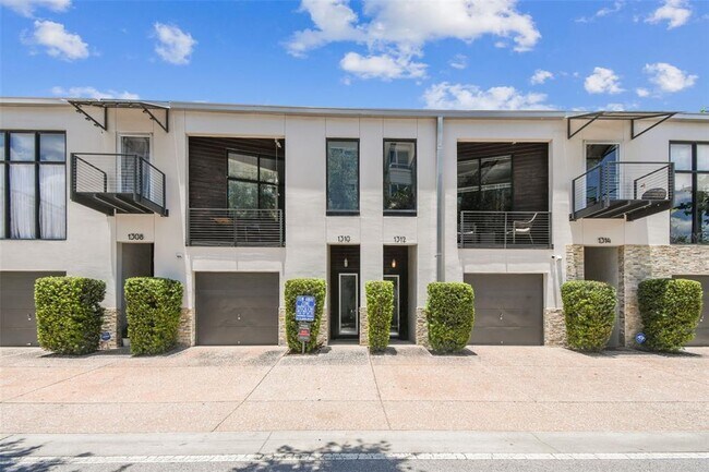 1310 E Washington St in Tampa, FL - Building Photo - Building Photo