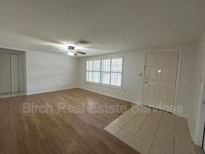 7602 Cumber Dr in New Port Richey, FL - Building Photo - Building Photo