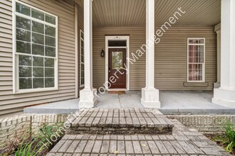 319 N Winter St in Midway, KY - Building Photo - Building Photo