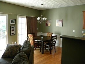 431 Lantern Wood Dr in Scottdale, GA - Building Photo - Building Photo