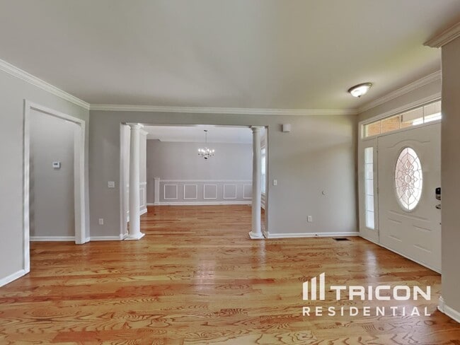1216 Chapmans Retreat Dr in Spring Hill, TN - Building Photo - Building Photo