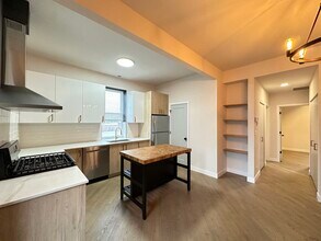 841 N Mozart St in Chicago, IL - Building Photo - Building Photo