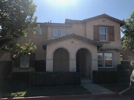 9788 Winterberry Dr in Riverside, CA - Building Photo