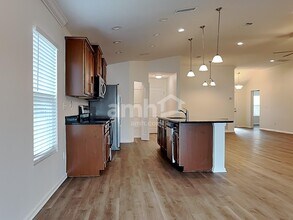 636 Glendale Ln in Orange Park, FL - Foto de edificio - Building Photo