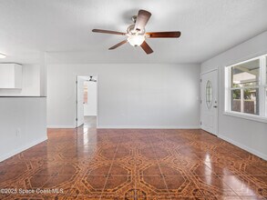 2033 Robinhood Dr in Melbourne, FL - Building Photo - Building Photo