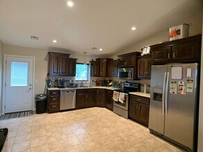 520 Highland Grove Dr in Manhattan, KS - Building Photo - Building Photo