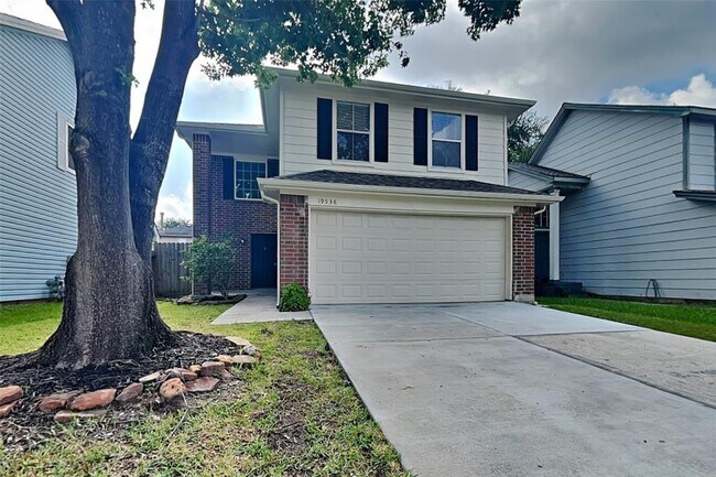 property at 19538 Shady Bank Dr