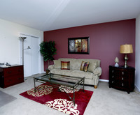 Princeton Court in Hamilton, NJ - Building Photo - Interior Photo