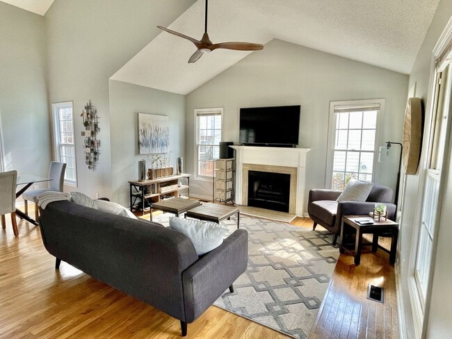 444 Mountain Lake Dr in Raleigh, NC - Building Photo - Building Photo