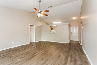 3754 August Crossing Ct in Jacksonville, FL - Building Photo - Building Photo