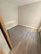 90 Roak St in Auburn, ME - Building Photo - Building Photo