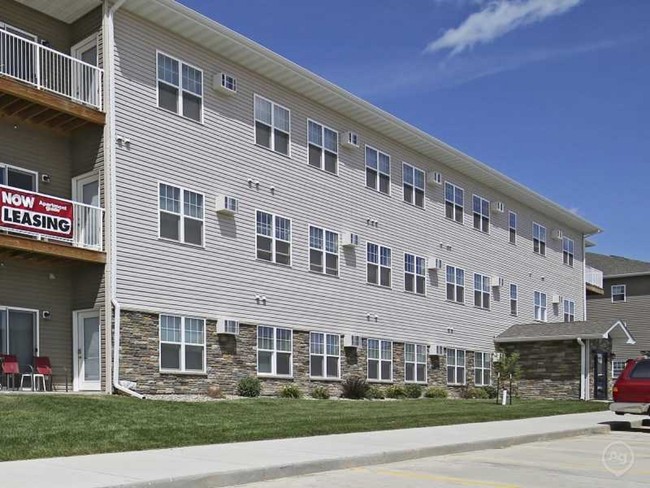 Mallard Heights Apartments