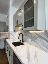 108 W 2nd St, Unit 709 in Los Angeles, CA - Building Photo - Building Photo