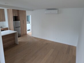 2240 Delaware Ave in Santa Monica, CA - Building Photo - Building Photo