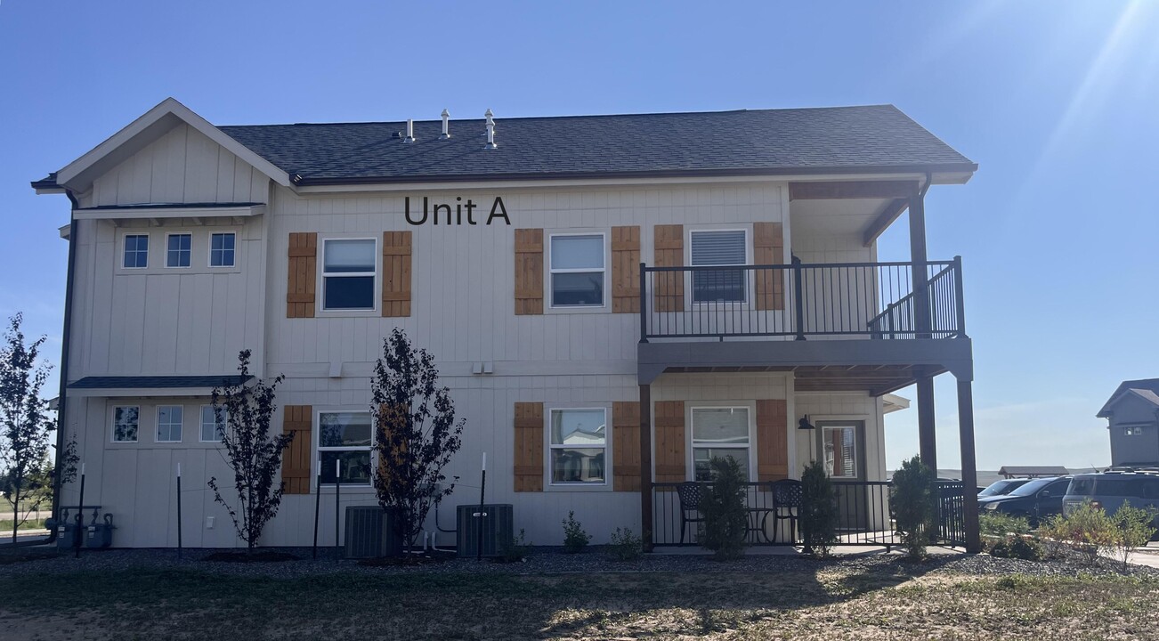 1300 Howling Moon Way, Unit A in Cheyenne, WY - Building Photo