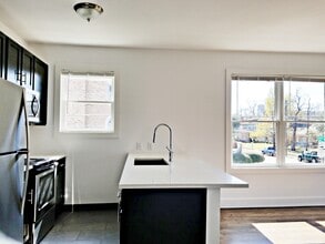 4300 Junius St in Dallas, TX - Building Photo - Building Photo