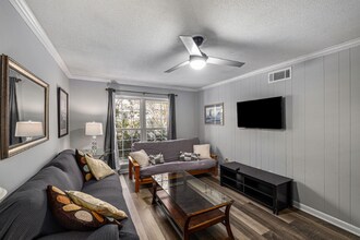 640 Cornell St in Charleston, SC - Building Photo - Building Photo