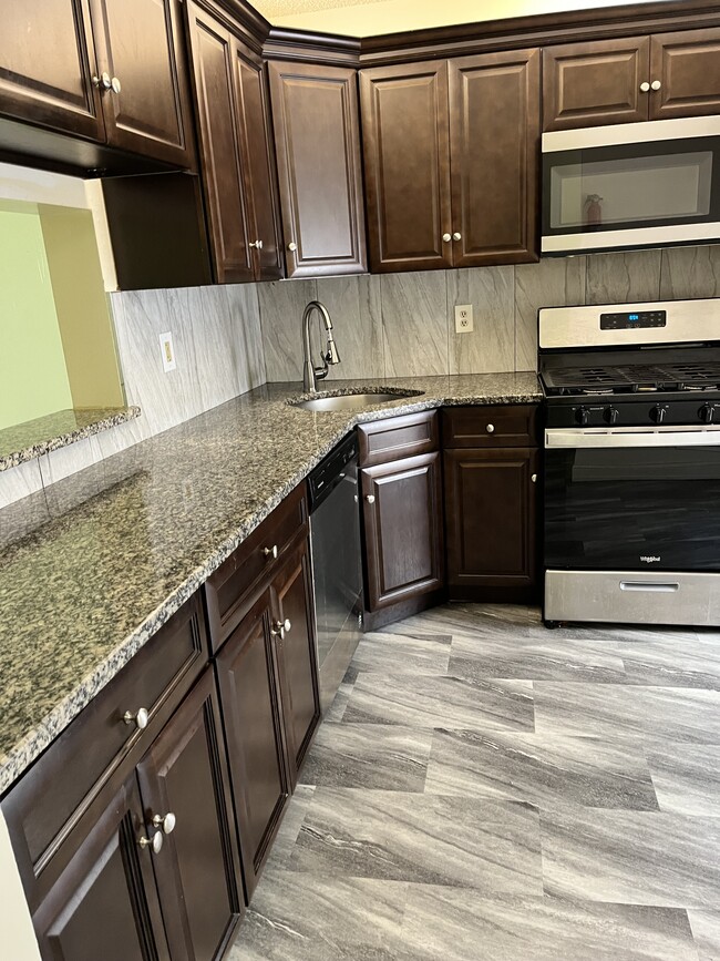 property at 38 Greenwich Dr