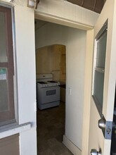 3811 E 10th St in Long Beach, CA - Building Photo - Building Photo