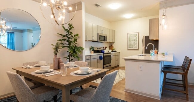 Bradley Park in Cumming, GA - Foto de edificio - Building Photo