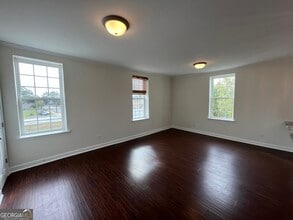 65 E Main St in Statesboro, GA - Building Photo - Building Photo