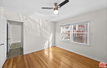 1518 Laurel Canyon Blvd in Los Angeles, CA - Building Photo - Building Photo