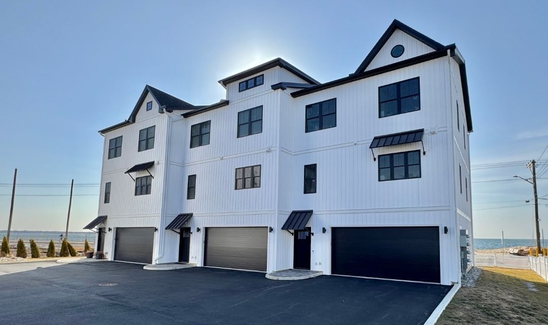 1 Morse Ave in West Haven, CT - Building Photo