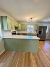 845 NW Ogden Ave, Unit A in Bend, OR - Building Photo - Building Photo