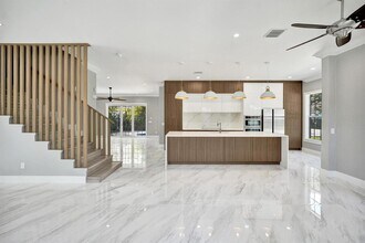 1326 SW 23rd St in Fort Lauderdale, FL - Building Photo - Building Photo