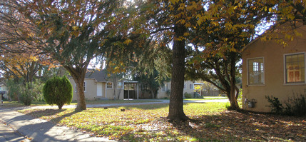 5802-5812 71st St in Sacramento, CA - Foto de edificio - Building Photo