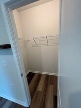 Room in Townhome on Kaya Ct in Durham, NC - Foto de edificio - Building Photo