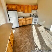 1137 Commonwealth Ave in Boston, MA - Building Photo