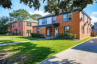 6644 Lawndale St in Houston, TX - Building Photo