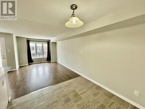809 Element Private in Ottawa, ON - Building Photo - Building Photo