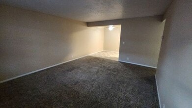 707 N 90th St in Omaha, NE - Building Photo - Building Photo