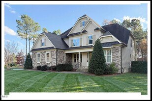 8025 Debenham Dr in Wake Forest, NC - Building Photo