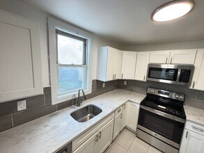 409 E Washington Ave in Bethlehem, PA - Building Photo - Building Photo