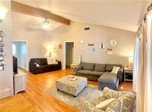 1609 Springer Ln in Austin, TX - Building Photo - Building Photo