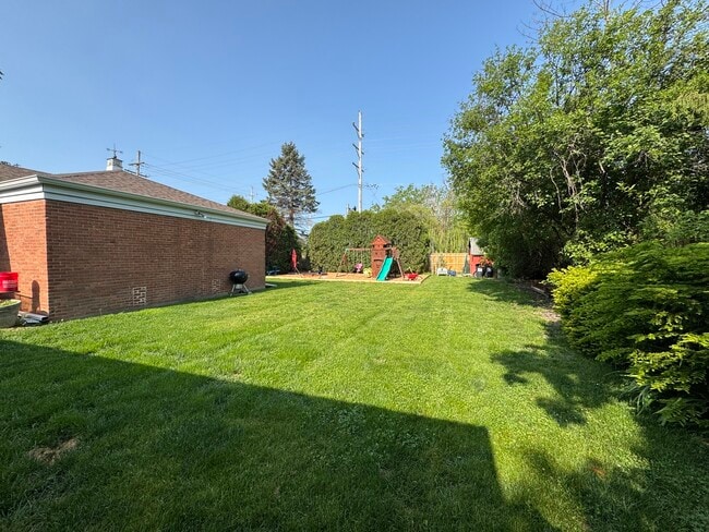600 Garfield Ave in Lake Bluff, IL - Building Photo - Building Photo