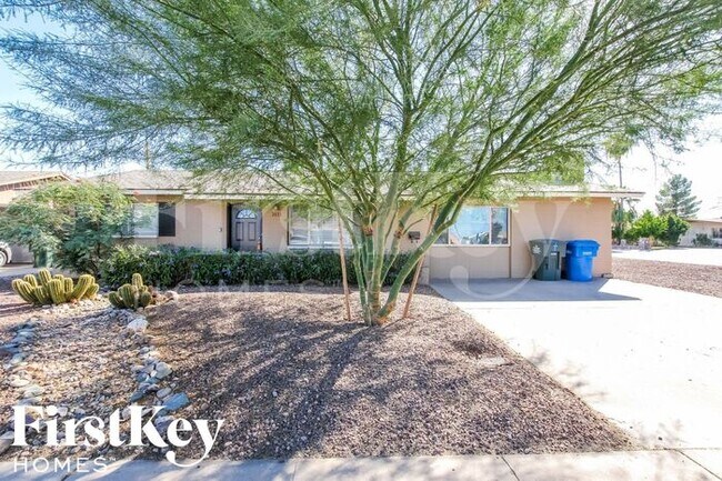 property at 2433 E Karen Dr