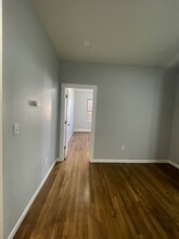 121 Wade St, Unit 2 in Jersey City, NJ - Building Photo - Building Photo